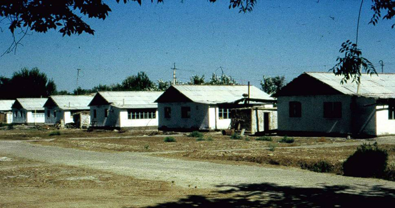 In 2004 the mud huts were replaced by brick buildings. At this stage, 90 patients were resident.